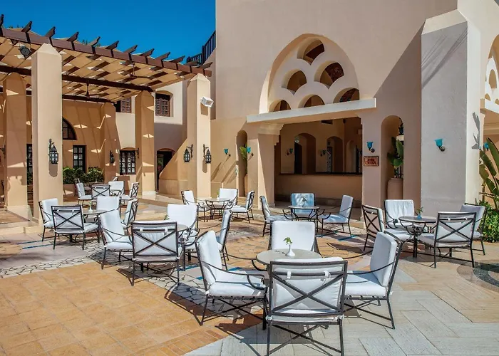 Jaz Makadina Resort